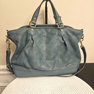 Louis Vuitton Mahina Cirrus PM Tote in Blue – Strap, Lock & Key, Dustbag, COA